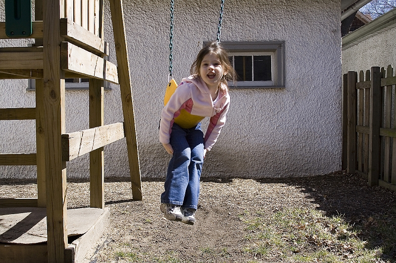 20060410MaddieOnTwoWheels-058